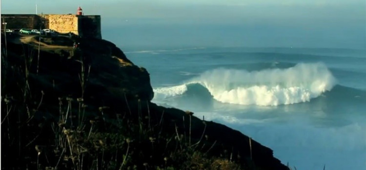 Nazaré Canyon, Surfing a Giant Wave Nazaré Canyon, Surfing a Giant Wave